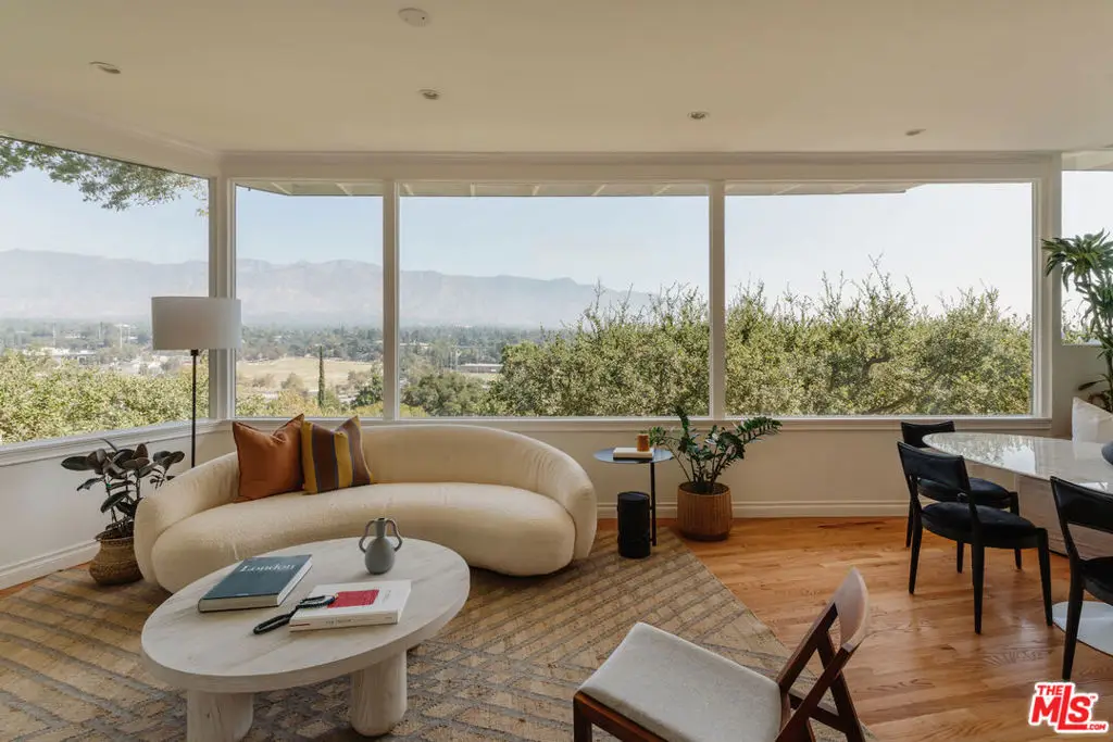 910 Glen Oaks Boulevard, Pasadena, CA 91105 - Image #1