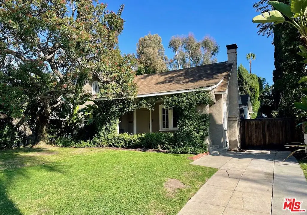 580 Lillian Way, Los Angeles, CA 90004 - Image #1