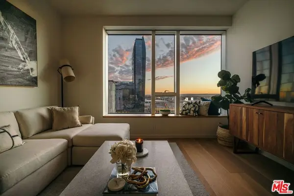 889 Francisco Street #1801, Los Angeles, CA 90017