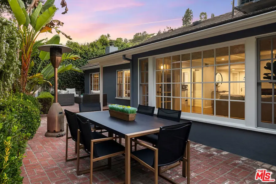 3920 Stone Canyon Avenue, Sherman Oaks, CA 91403 - #3