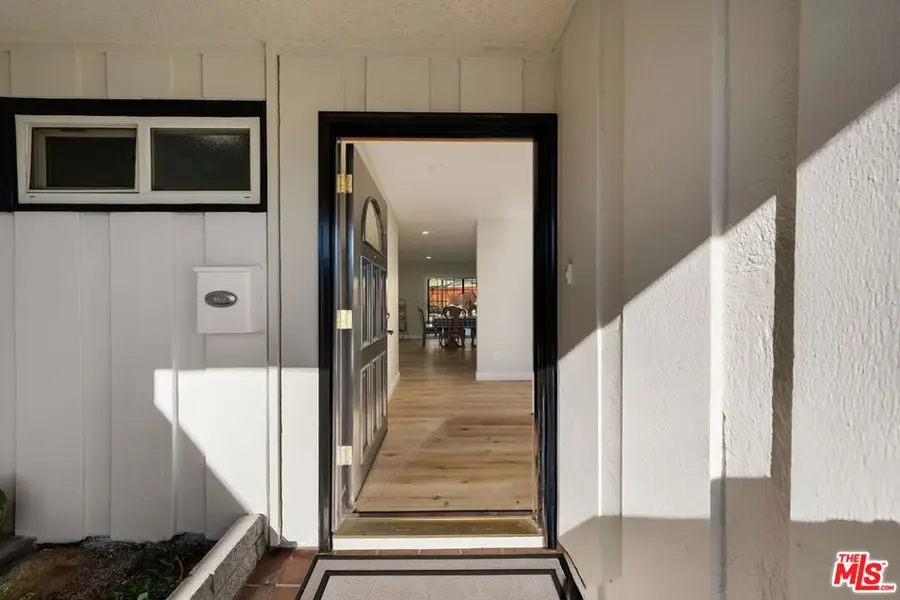 9446 Mclennan Avenue, Northridge, CA 91343 - Image #2