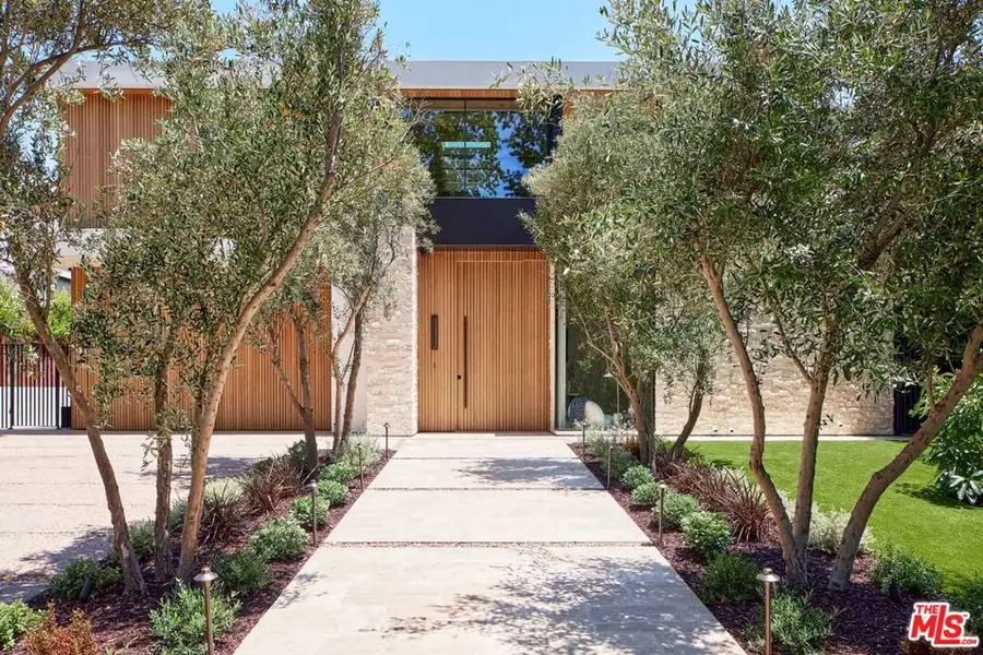 740 Warner Avenue, Los Angeles, CA 90024 - Image #2