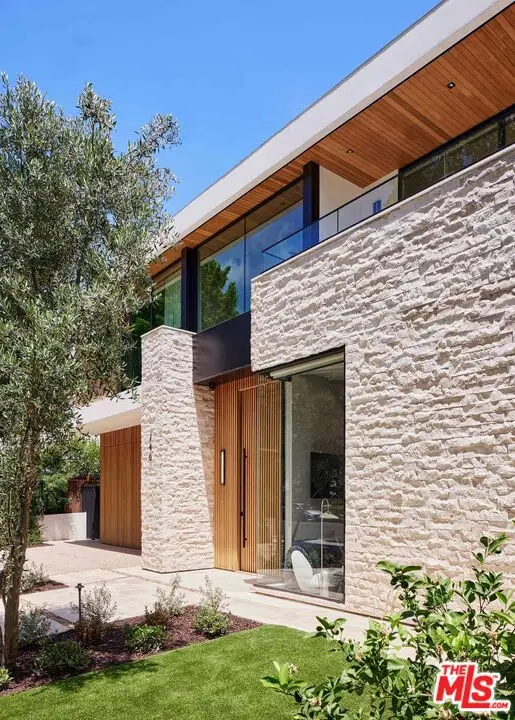 740 Warner Avenue, Los Angeles, CA 90024 - Image #3