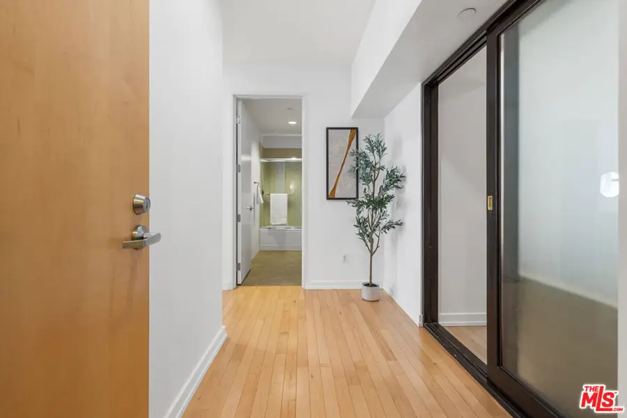 801 S Grand Avenue #1508, Los Angeles, CA 90017 - #2