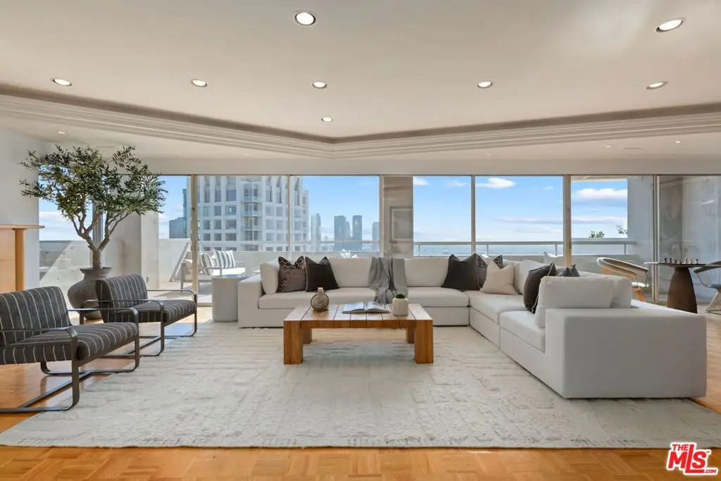 875 Comstock Avenue #PH-A, Los Angeles, CA 90024 - Image #1