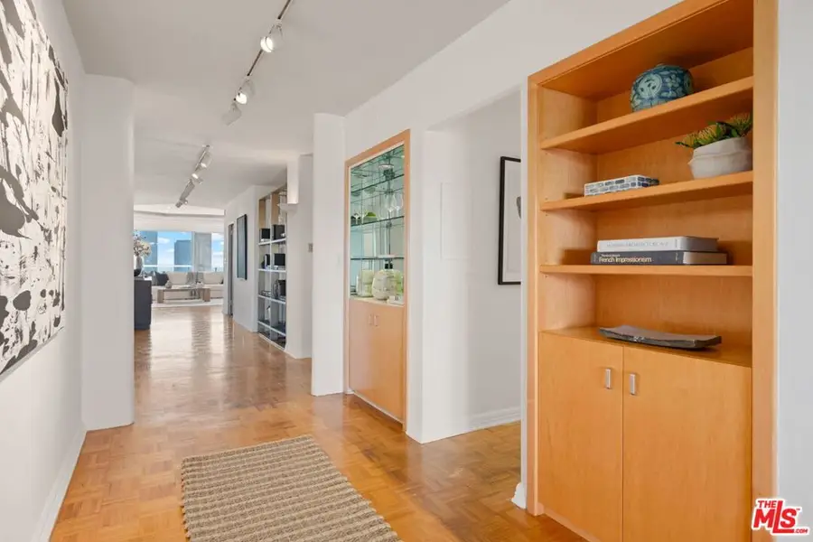 875 Comstock Avenue #PH-A, Los Angeles, CA 90024 - Image #3