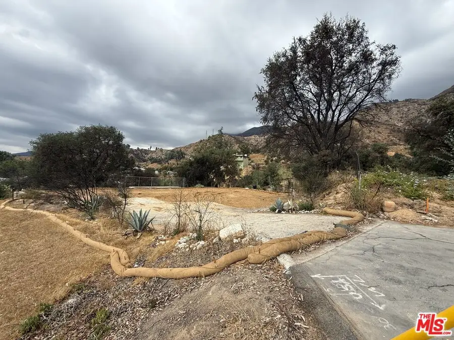 243 Taos Road, Altadena, CA 91001 - Image #3