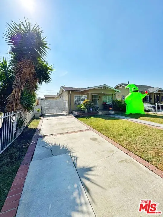 744 W 107th Street, Los Angeles, CA 90044 - Image #2