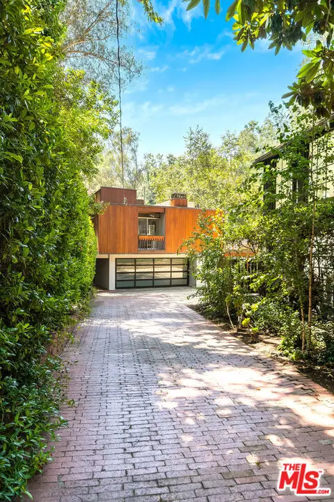 681 Brooktree Road, Santa Monica, CA 90402 - Image #2