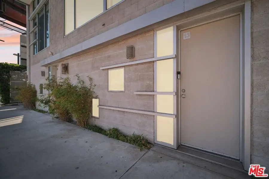 717 N Highland Avenue #13, Los Angeles, CA 90038 - #3