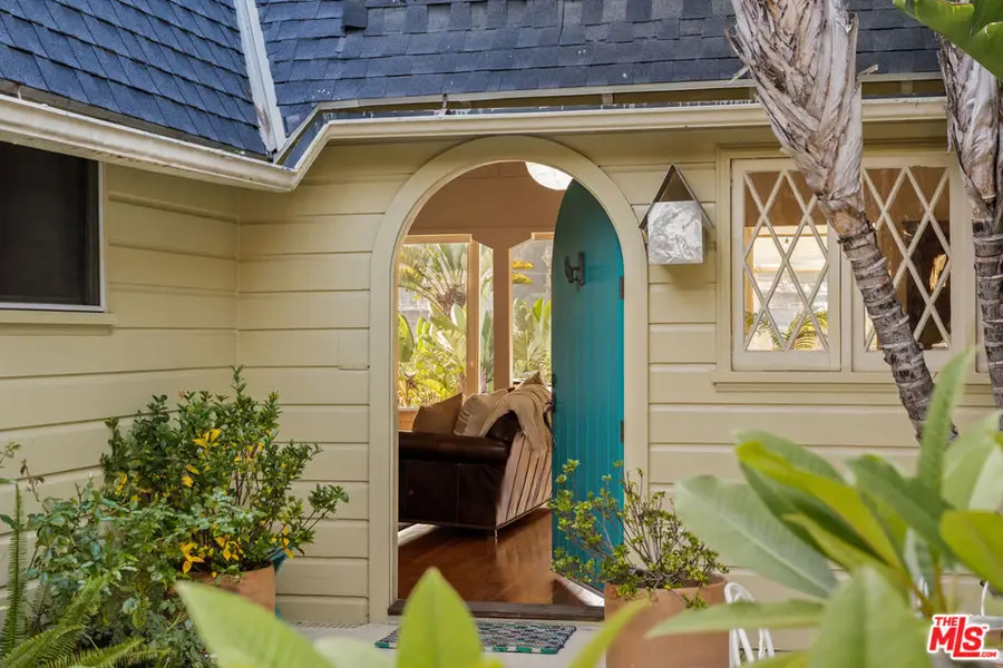 237 Mabery Road, Santa Monica, CA 90402 - Image #2