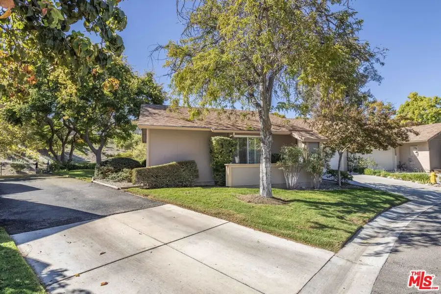 26127 Rainbow Glen Drive, Newhall, CA 91321 - Image #3