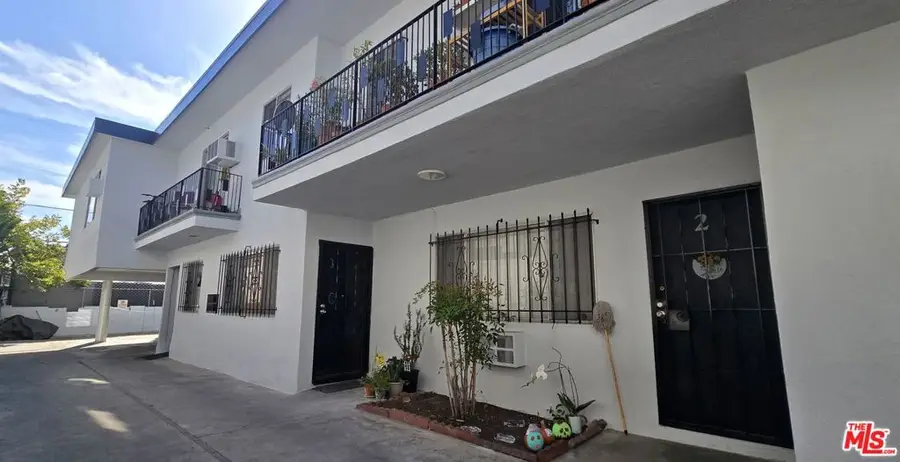 4942 Rosewood Avenue, Los Angeles, CA 90004 - #3