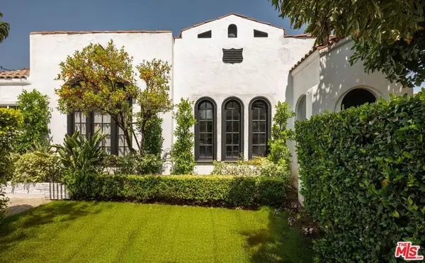 1018 Havenhurst Drive, West Hollywood, CA 90046