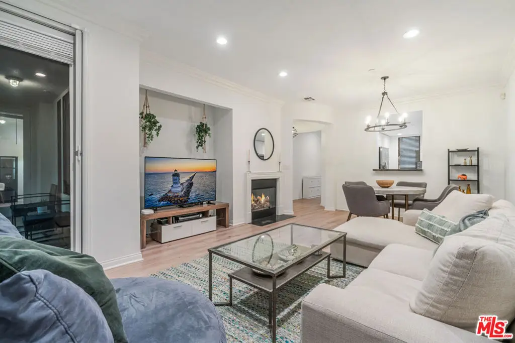 5625 Crescent Park #126, Playa Vista, CA 90094 - Image #1