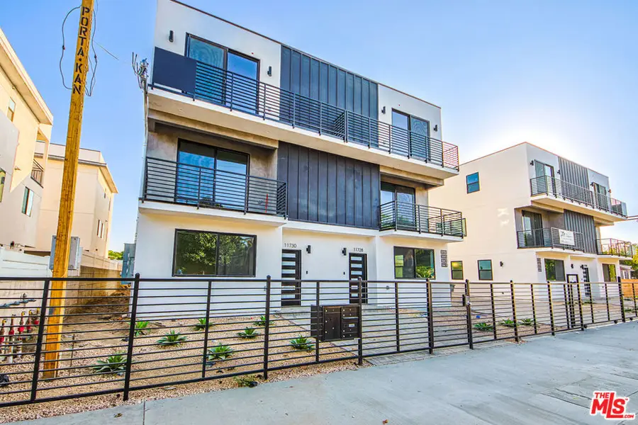 11732 Gilmore Street, North Hollywood, CA 91606 - Image #3