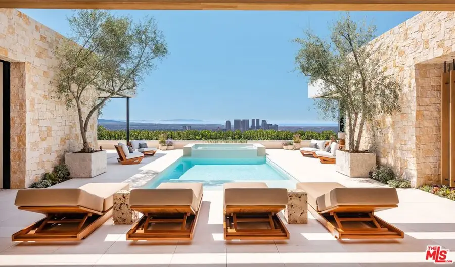 1039 Wallace, Beverly Hills, CA 90210 - #3