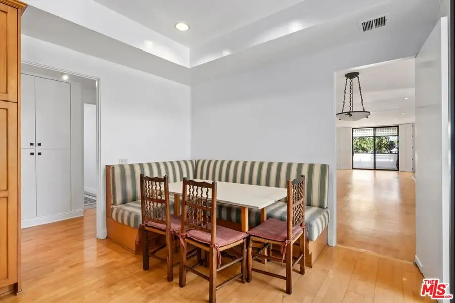455 N Oakhurst Drive #3, Beverly Hills, CA 90210 - Image #3