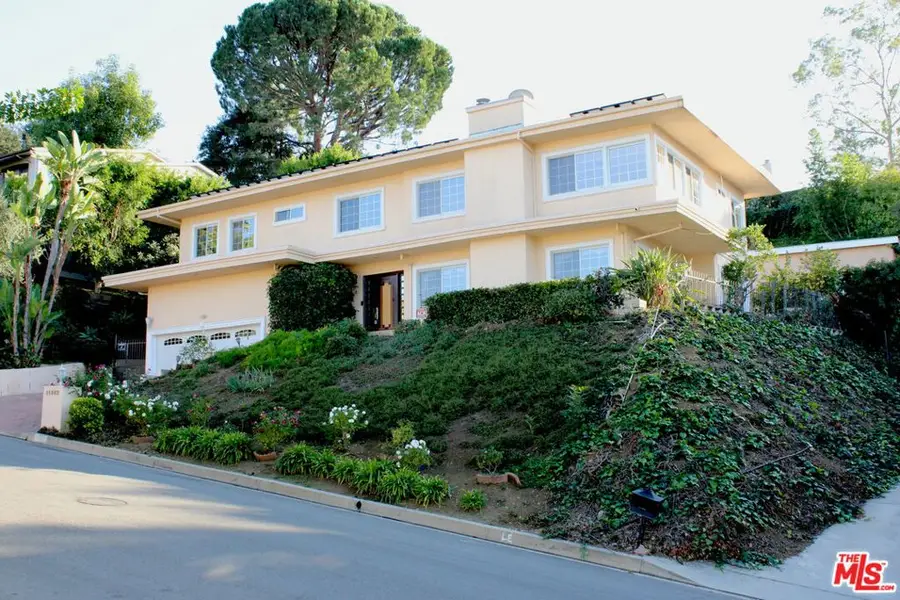 11502 Dona Teresa Drive, Studio City, CA 91604 - Image #3