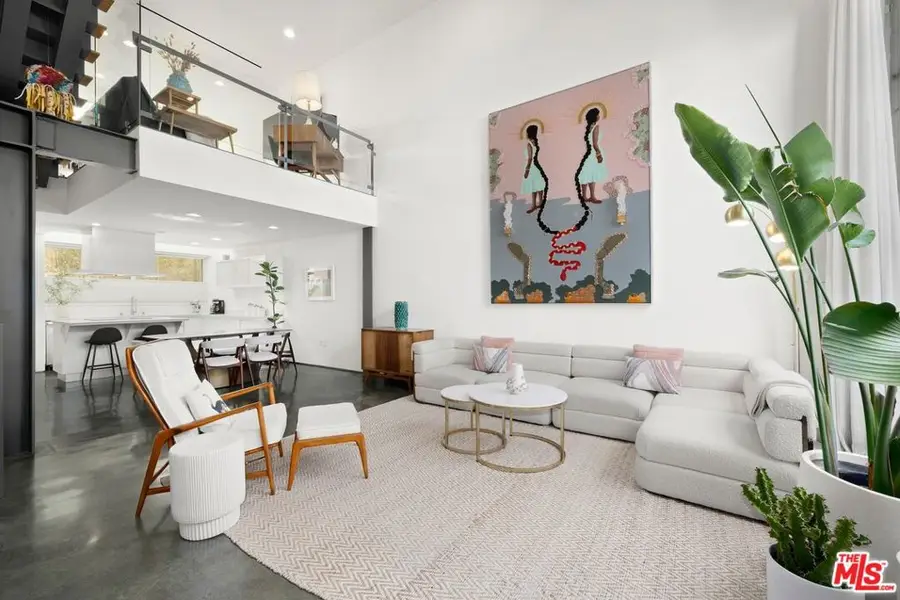 950 N Orange Grove Avenue #2, West Hollywood, CA 90046 - Image #2