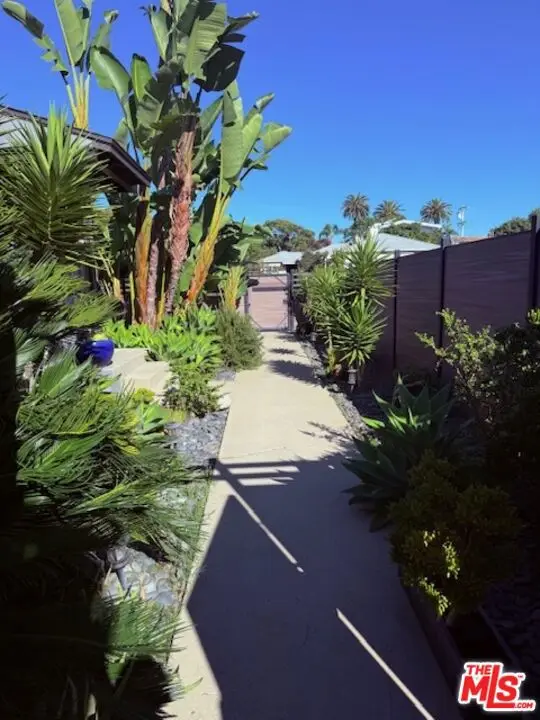 1927 Butler Avenue, Los Angeles, CA 90025 - Image #2