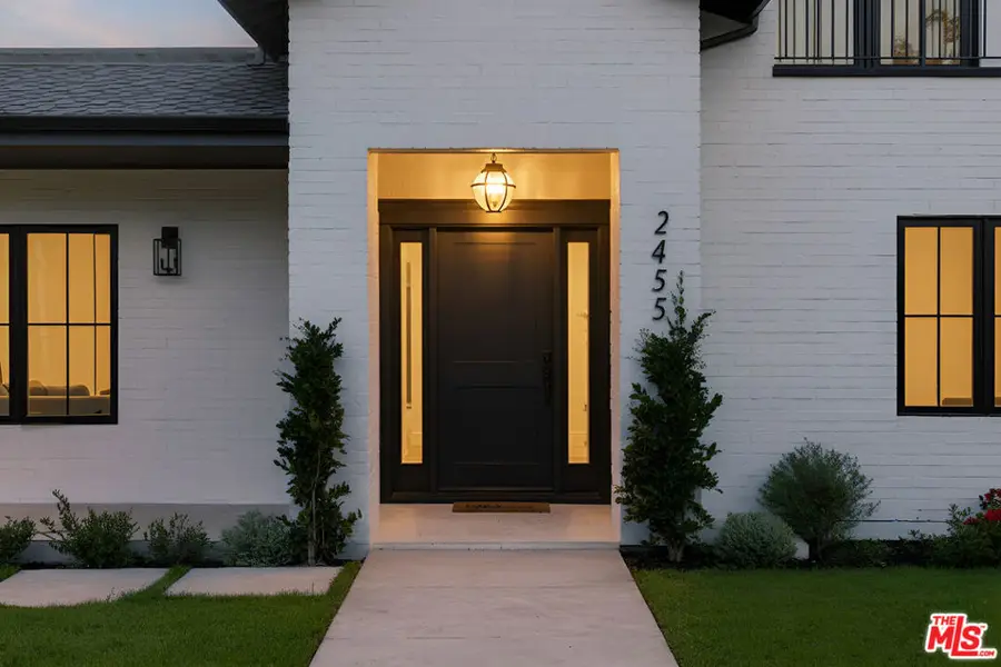 2455 23rd Street, Santa Monica, CA 90405 - Image #2