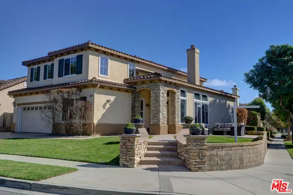 2008 Las Estrellas Court, Camarillo, CA 93012