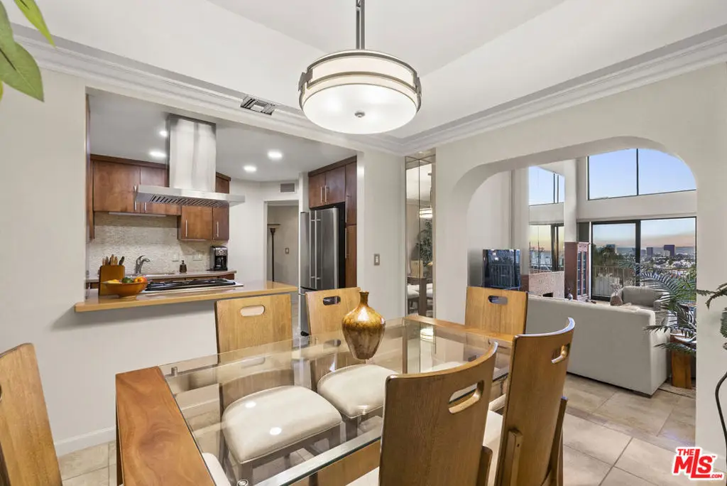 8455 Fountain Avenue #402, West Hollywood, CA 90069 - #1