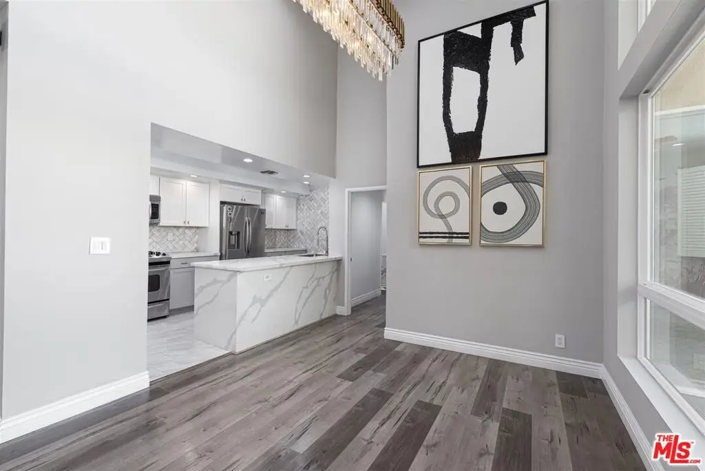 14569 Benefit Street #304, Sherman Oaks, CA 91403 - Image #1