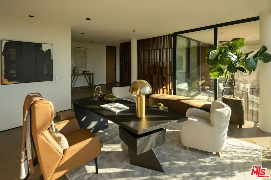 8777 W Hollywood Blvd, Los Angeles, CA 90069 - #3