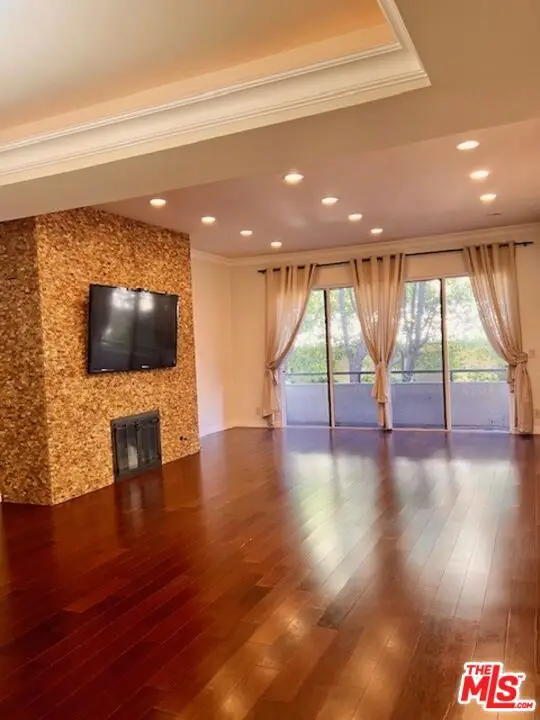 1880 Veteran Avenue #107, Los Angeles, CA 90025