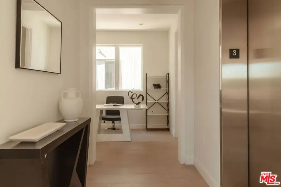 10725 Ashton Avenue #101, Los Angeles, CA 90024 - Image #3