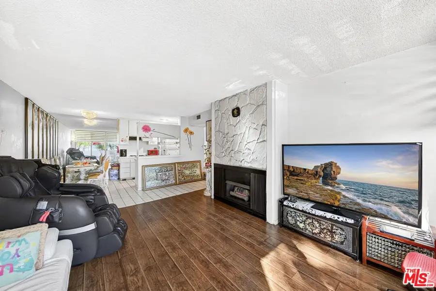 421 S La Fayette Park Place #301, Los Angeles, CA 90057 - Image #3