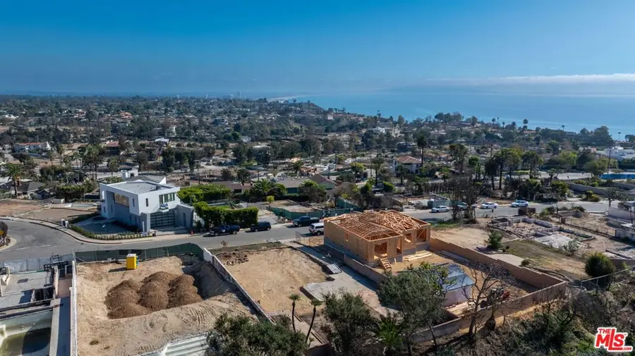 657 Lachman Lane, Pacific Palisades, CA 90272 - Image #3