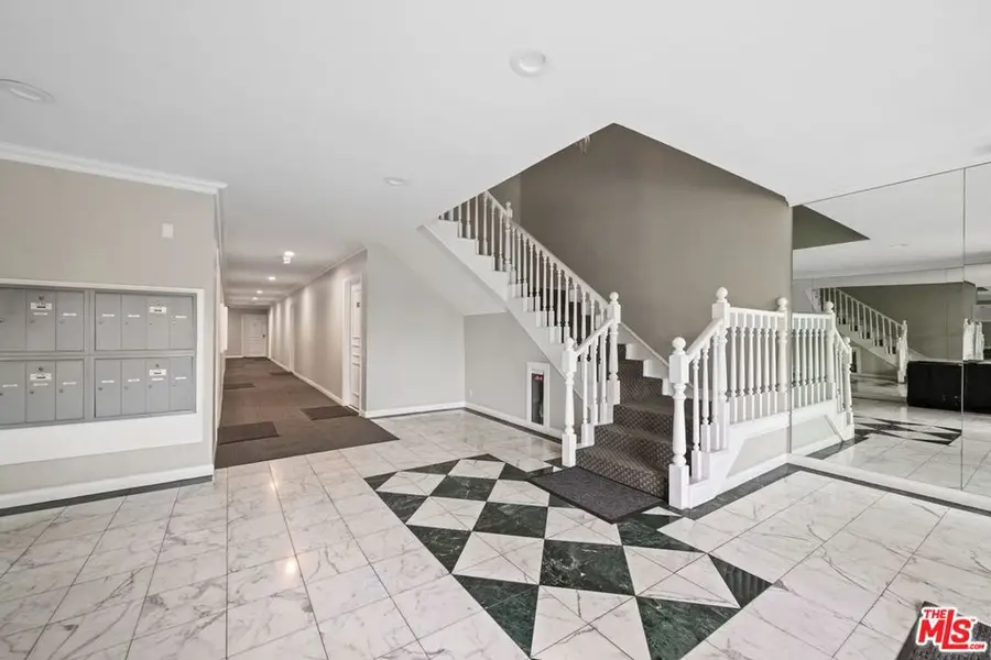 1828 Camden Avenue #203, Los Angeles, CA 90025 - Image #2