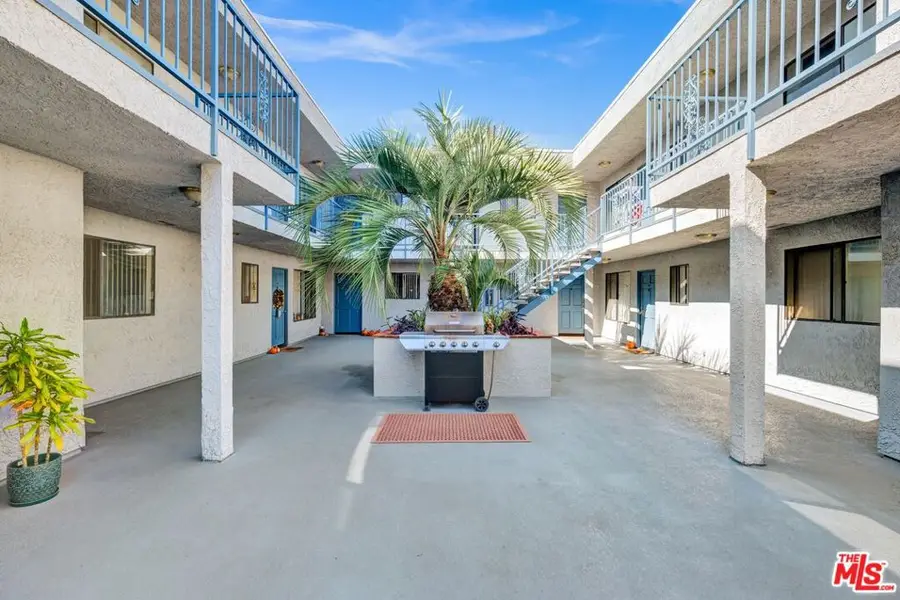 515 E Elmwood Avenue, Burbank, CA 91501 - Image #3