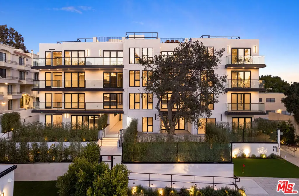 505 S Barrington Avenue #206, Los Angeles, CA 90049 - Image #1