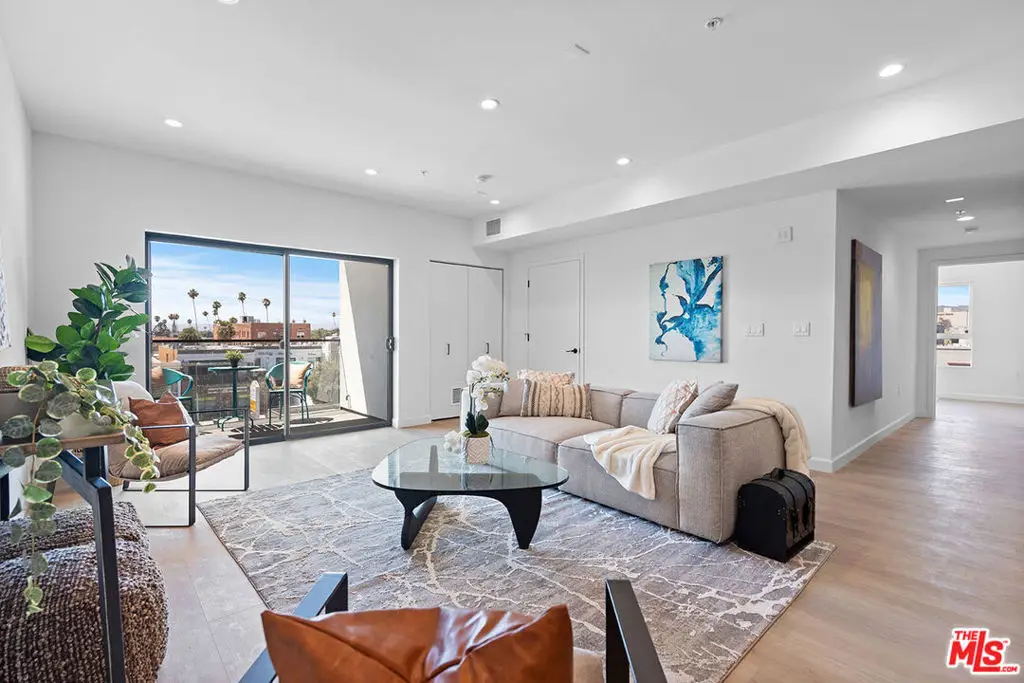 321 S Oxford Avenue #303, Los Angeles, CA 90010 - #1