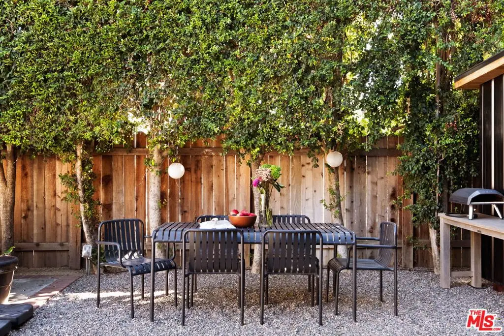 5731 Vista Del Monte Avenue, Sherman Oaks, CA 91411 - Image #1