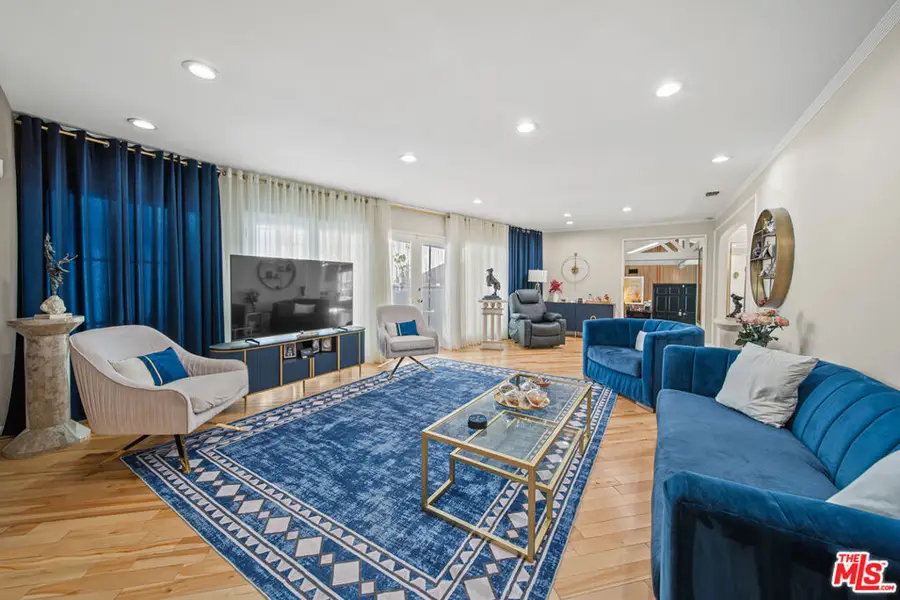 2519 Hutton Drive, Beverly Hills, CA 90210 - Image #3