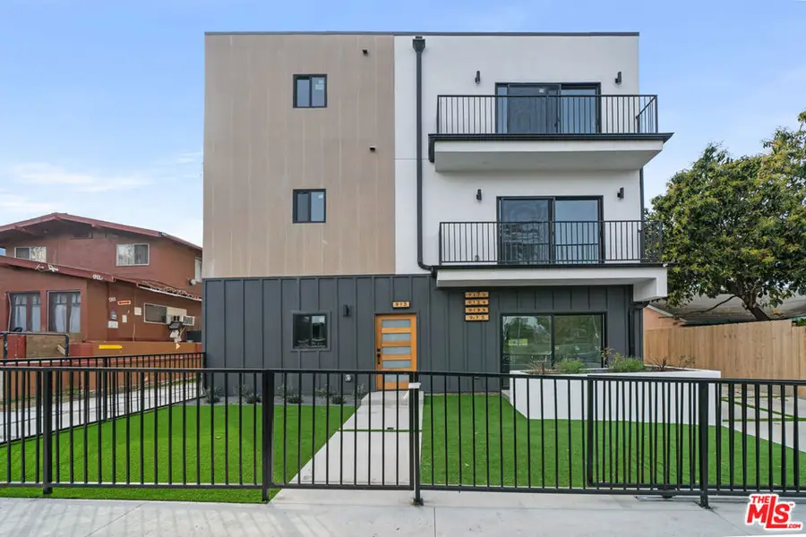 913 N Hobart Boulevard, Los Angeles, CA 90029 - #2