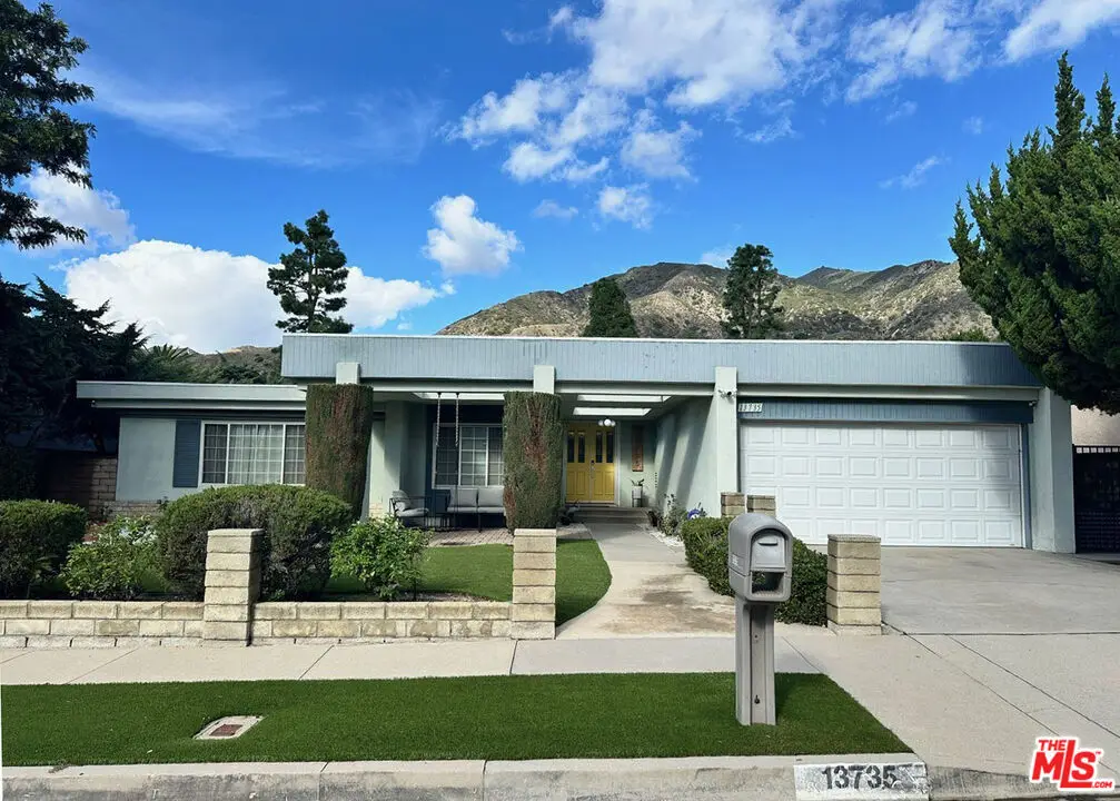 13735 Aldergrove Street, Sylmar, CA 91342 - Image #1