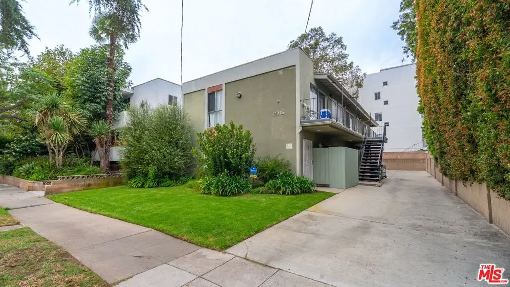 11915 Kiowa Avenue, Los Angeles, CA 90049 - Image #1