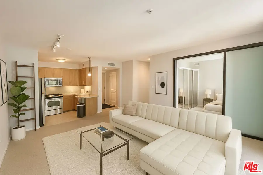 267 S San Pedro Street #306, Los Angeles, CA 90012 - Image #2