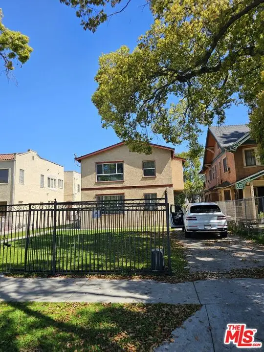 1824 S Wilton Place, Los Angeles, CA 90019 - Image #1