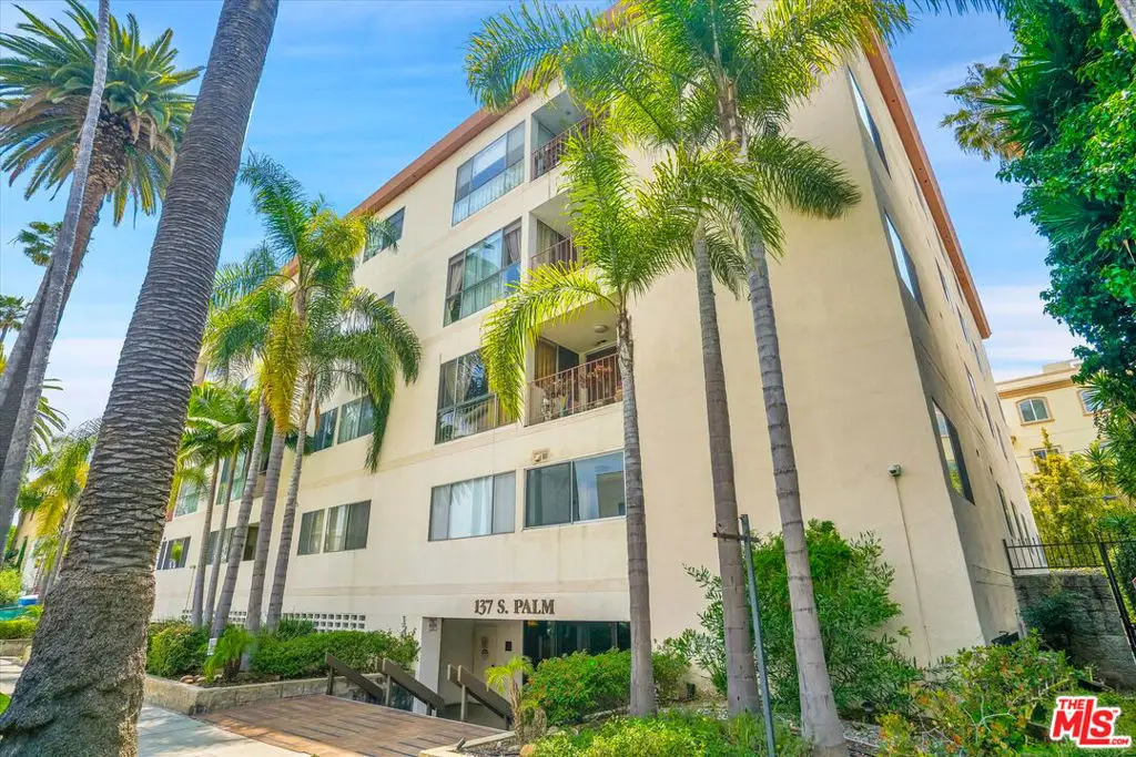 137 S. Palm Drive #203, Beverly Hills, CA 90212 - Image #1