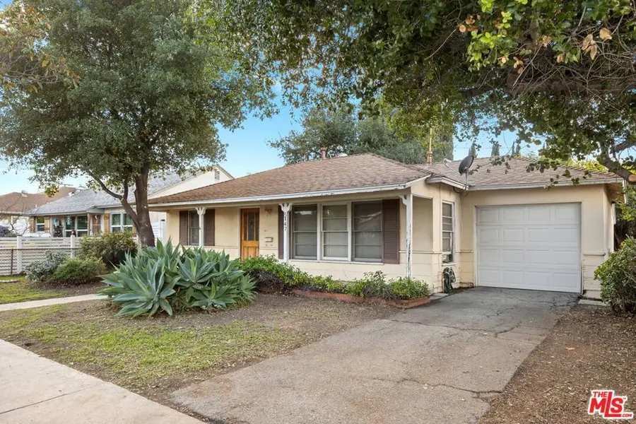 5147 Garden Grove Avenue, Tarzana, CA 91356 - Image #2