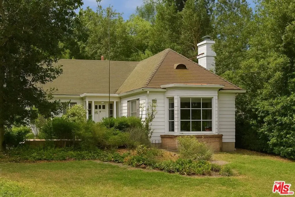 12752 Halkirk Street, Studio City, CA 91604 - Image #1