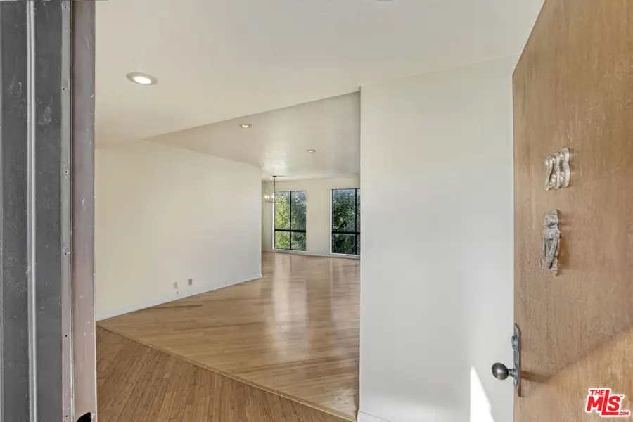 13331 Moorpark Street #233, Sherman Oaks, CA 91423 - Image #2