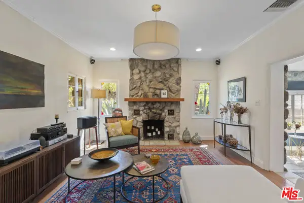 840 Country Club Drive, Burbank, CA 91501